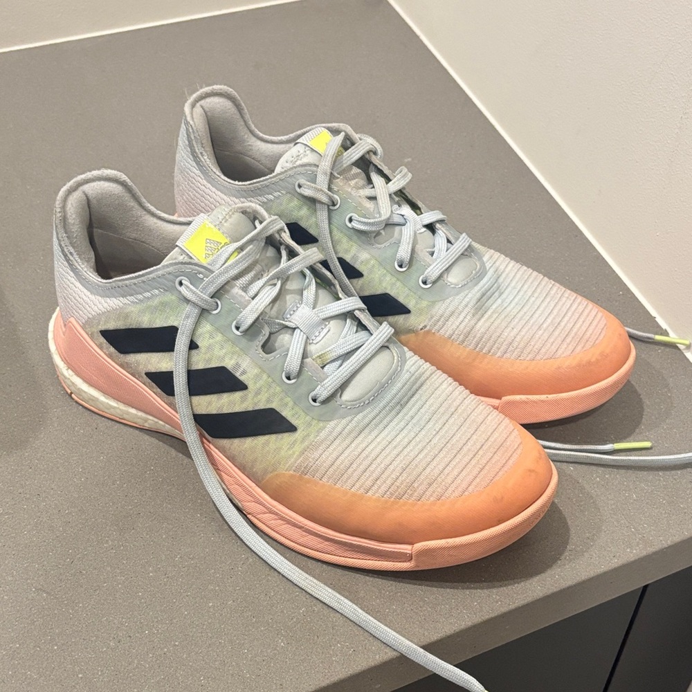 Adidas Hard Court Women’s Tennis Shoes size 9